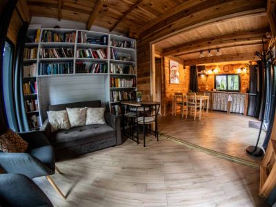 Weekend reset – jak 3 dni bez telefonu zmienia perspektywę